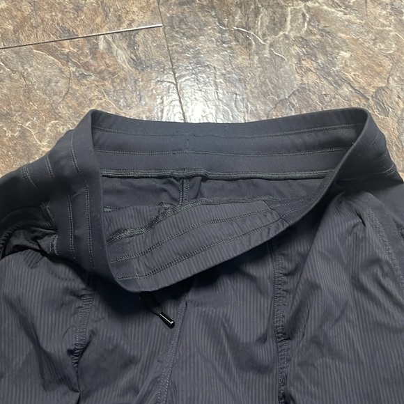 Women’s Jogger - Picture 4 of 5